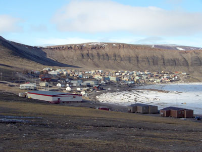 Arctic Bay town picture